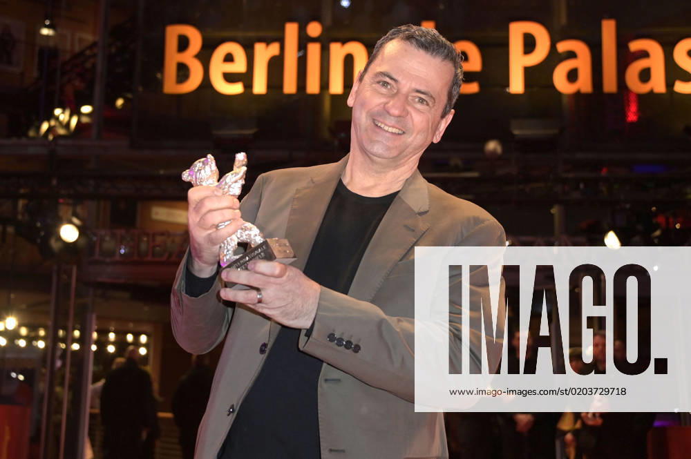 Christian Petzold with the Silver Bear Grand Jury Prize for Red Sky at the Closing Ceremony with Award Ceremony at the Berlinale 2023 73 Berlin International Film Festival at the Berlinale Palast Berlin, 25 02 2023 Foto:xF.xFuturexImage