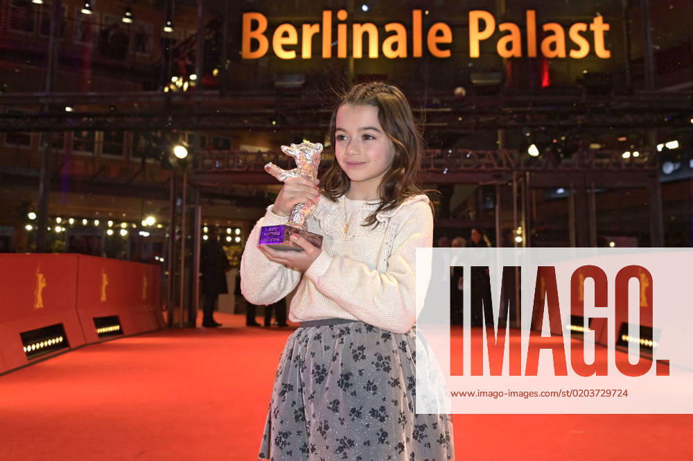 Sofia Otero with the Silver Bear for Best Acting Performance in a Leading Role for 20 000 especies de abejas 20,000 Species of Bees at the Closing Ceremony with Awards Ceremony at the Berlinale 2023 73 Berlin International Film Festival at the Berlinale Palast Berlin, 25 02 2023. Foto:xF.xFuturexImage