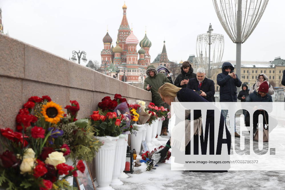 KW09 RUSSIA, MOSCOW - FEBRUARY 27, 2023: UK Ambassador to Russia Deborah Bronnert lays flowers at the site of Russian politician Boris Nemtsov s assassination on the Bolshoi Moskvoretsky Bridge. Nemtsov was shot dead in central Moscow on 27 February 2015. Sasha Savelyeva TASS 57588291