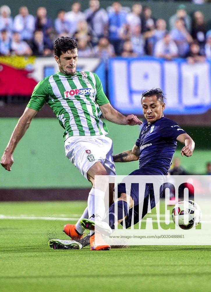 Vilnius, Litauen - 150721 Zalgiris Samir Kerla och Malmö FFs Victor Yoshimar Yotun Flores - UEFA Europa League Quali 2015 2016 - Zalgiris Vilnius vs Malmö FF - - ZUMAb138