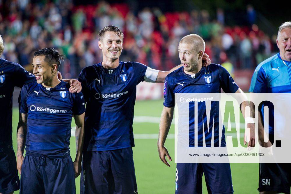 Vilnius, Litauen - 150721 Malmö FFs Markus Rosenberg and Anton Tinnerholm Zalgiris Vilnius VMFD and Malmö FF - Quali - Champions League den 21 juli 2015 i Vilnius. .Foto: LUDVIG THUNMAN BILDBYRAN kod LT 35107 News - July 21, 2015 - ZUMAb138