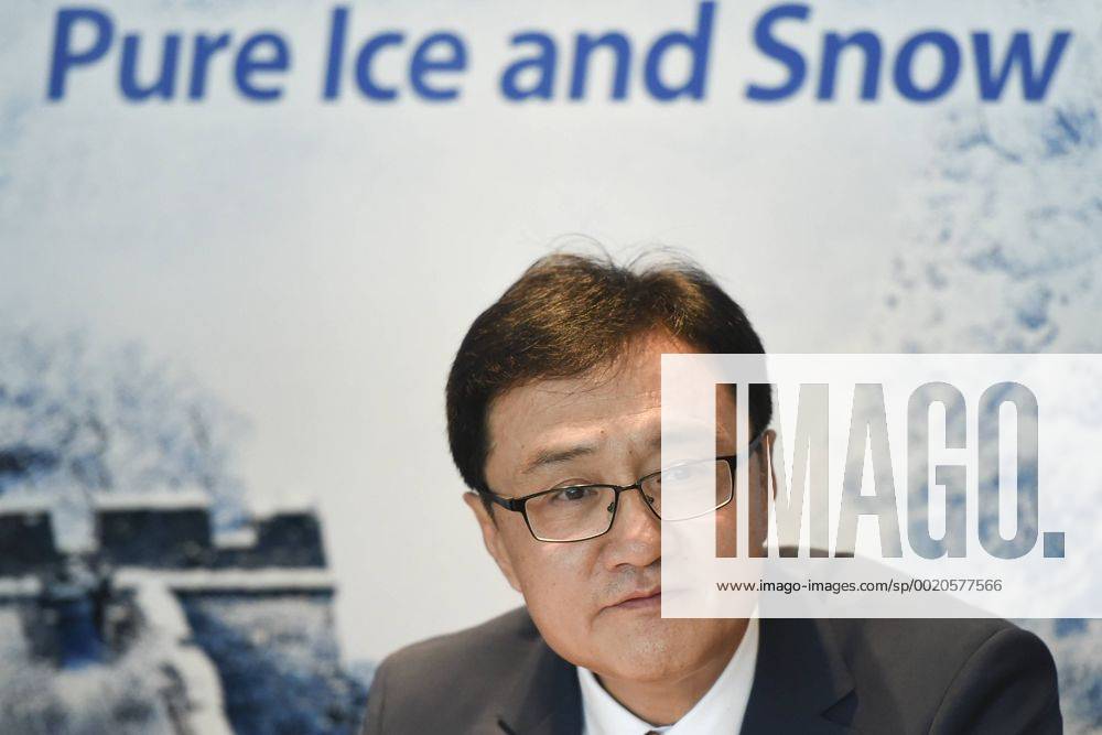 (CHINA OUT) Zhai Qing, Vice-Minister of China s Ministry of Environmental Protection, attends the Beijing Bid Committee press briefing of the 128th IOC Session on July 30, 2015 in Kuala Lumpur, Malaysia. CFP470956611