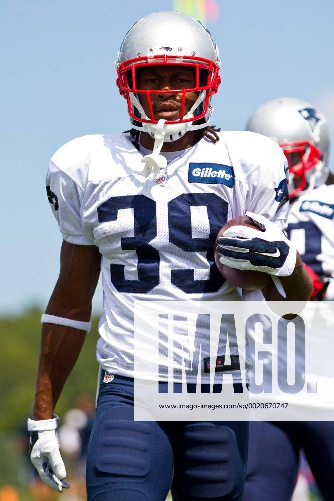 New England Patriots running back Travaris Cadet (39) participate in drills during NFL American Football Herren USA training camp at Gillette Stadium. NFL 2015: Patriots Training Camp AUG 07 - ZUMAc04_