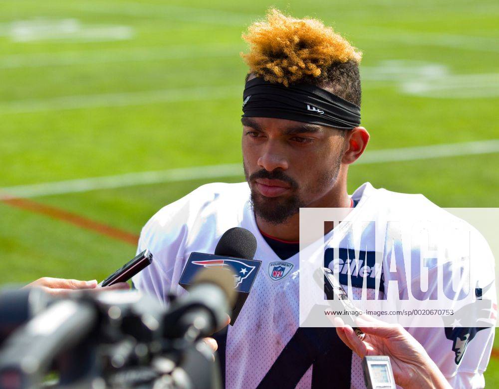New England Patriots wide receiver Chris Harper (14) is interviewed during NFL American Football Herren USA training camp at Gillette Stadium. NFL 2015: Patriots Training Camp AUG 07 - ZUMAc04_