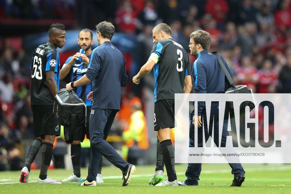- MANCHESTER, UNITED KINGDOM: Club s Timmy Simons leaves the pitch after being injured during a soccer game between British club Manchester United ManU FC and Belgian team Club Brugge KV in Manchester, United Kingdom, Tuesday 18 August 2015, the first leg of the play-offs for the UEFA Champions League competition. BRUNOxFAHY x04682722x