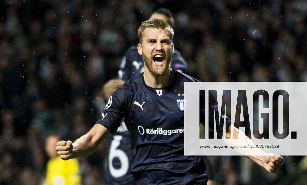 Aug. 19, 2015 - Glasgow, Skottland - 150819 Malmö FFs Rasmus Bengtsson jublar efter att Jo Inge Berget (ej i bild) gjort 3-2 under fotbollsmatchen mellan Celtic och Malmö FF i kvalet till Champions League den 19 augusti 2015 i Glasgow..Foto: News - Aug. 19, 2015 - ZUMAb138