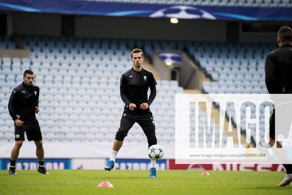 Aug. 24, 2015 - Malmö, Sverige - 150824 Malmö FFs Vladimir Rodic och Markus Rosenberg during practice session of Malmö FF for the Champions League Playoff match. - ZUMAb138