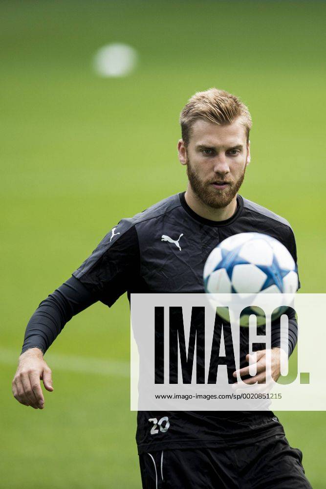 Aug. 24, 2015 - Malmö, Sverige - 150824 Malmö FFs Rasmus Bengtsson during practice session of Malmö FF for the Champions League Playoff match. - ZUMAb138