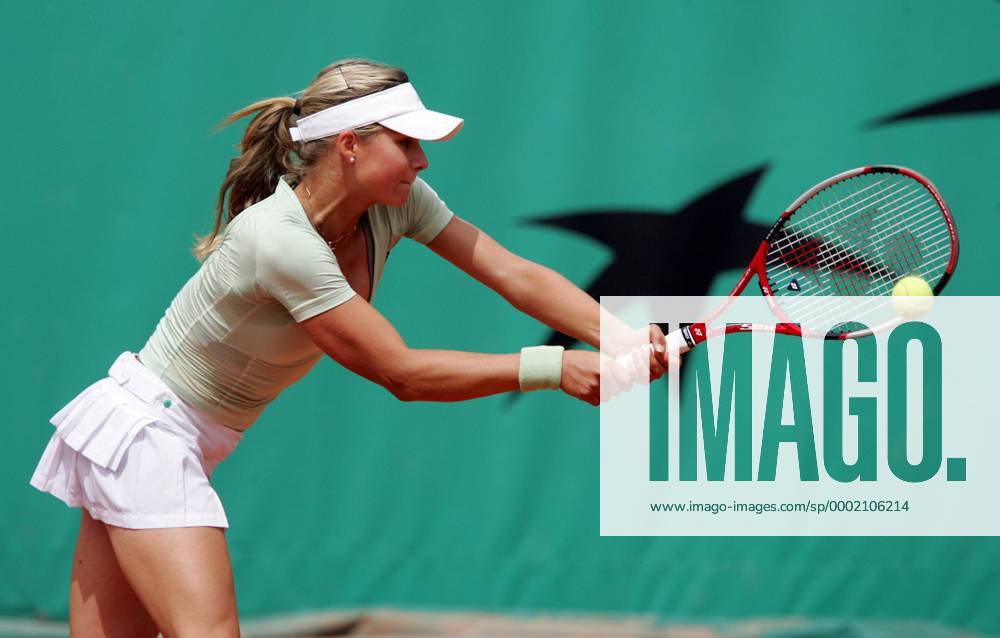 Maria Kirilenko (Rußland) - beidhändige Rückhand Tennis Damen French Open 2006, WTA Tour, Grand Slam Einzelbild Roland Garros Paris