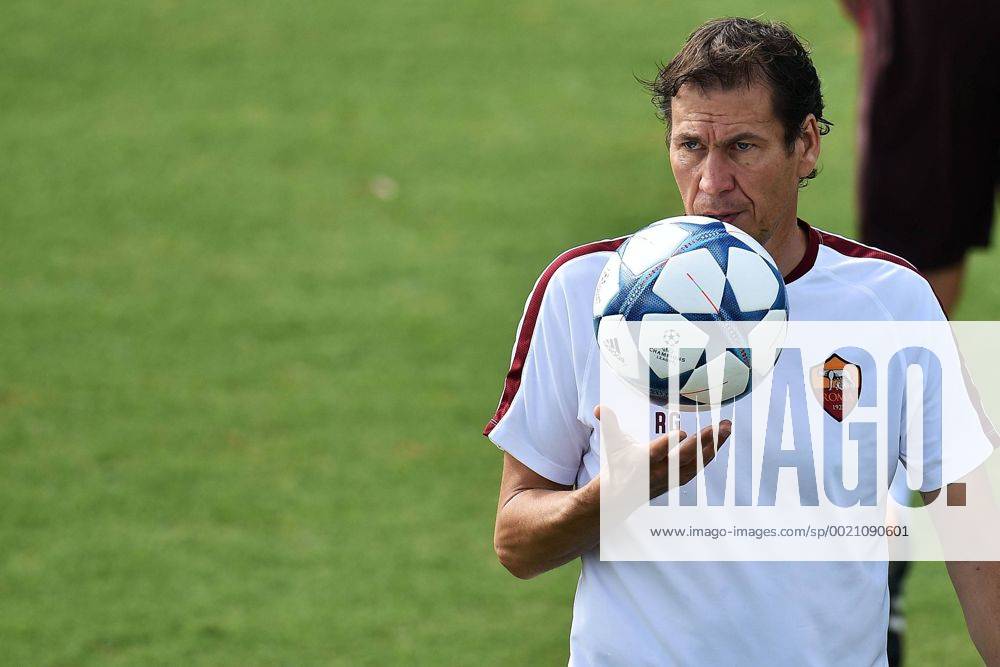 Rudi Garcia Football Champions League 2015 2016 AS Roma training andreaxstaccioli
