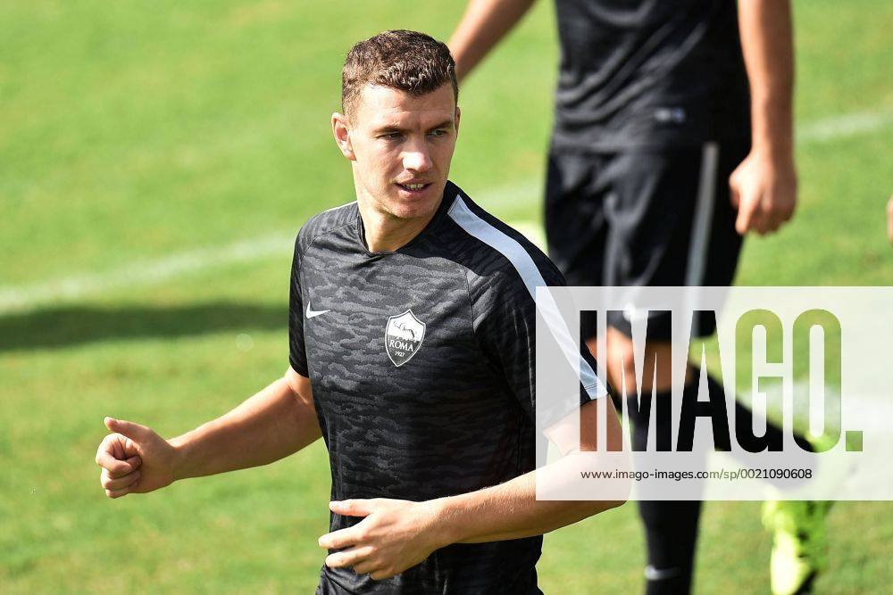 Edin Dzeko Roma Football Champions League 2015 2016 AS Roma training andreaxstaccioli