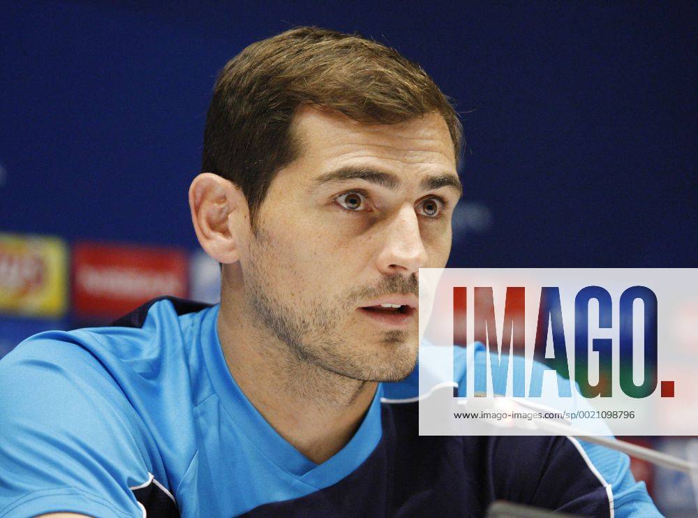 Sept. 15, 2015 - Kiev, Ukraine - Porto goalkeeper Iker Casillas during a press conference PK Pressekonferenz in Kiev, Ukraine, 15 September 2015. Porto will face Dynamo Kyiv in the UEFA Champions League group stage, Group G, soccer match at the Olimpiyskiy stadium in Kiev, Ukraine, 16 September 2015. UKRAINE SOCCER UEFA CHAMPIONS LEAGUE - ZUMAg194
