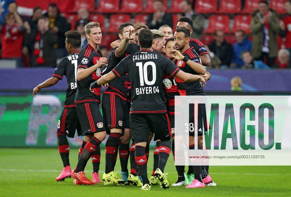 Fussball UEFA Champions League, Bayer 04 Leverkusen - Bate Baryssau, Jubel nach dem Tor zum 1:0 durch Amir Mehmedi (Bayer 04 Leverkusen), Freisteller.