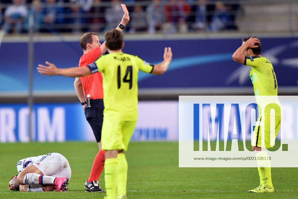 Brecht Dejaegere (gant) - CARTON ROUGE - Fussball, Champions League, KAA Gent vs. Olympique Lyon - 16 09 2015 AnthonyBIBARD FEP Panoramic
