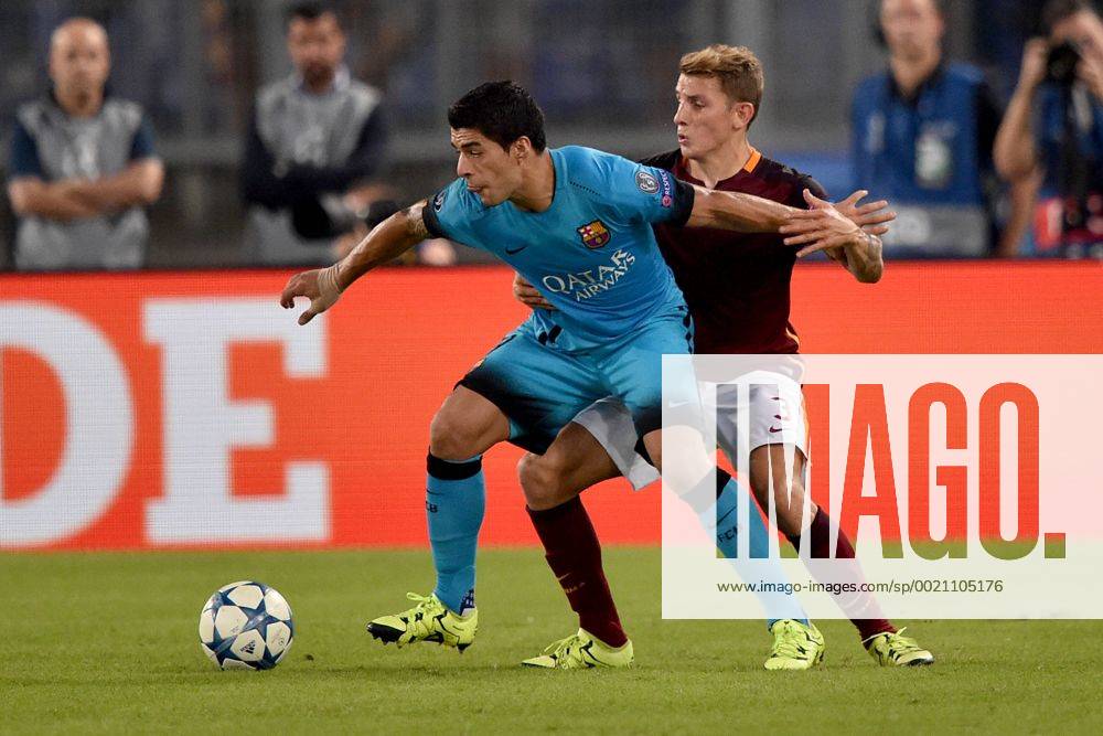 Rome, Italy. Champions League. Roma versus Barcelona. Luis Suarez holds off Lucas Digne from the ball xGiuseppexMaffiax ActionPlus11660892