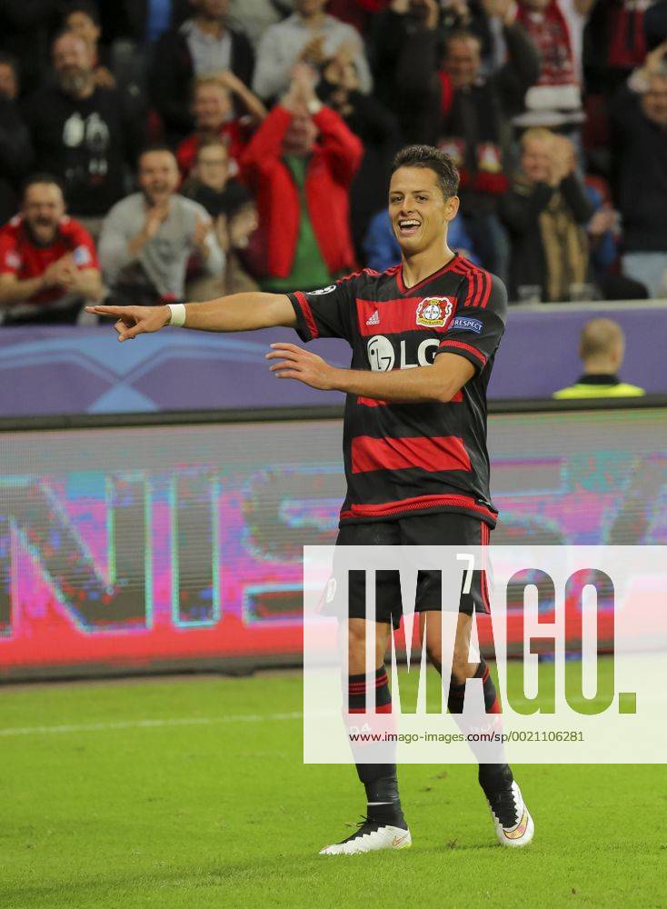 Javier HERNANDEZ, CHICCHARITO, Lev 7 Torjubel, Jubel nach dem Tor zum 3-1 Jubel, Freude, Emotionen, Feiern, Lachen, jubelt, freuen, reisst die Arme hoch, ballt die Faust BAYER 04 LEVERKUSEN - FC BATE BORISOV 4-1 , Fussball UEFA Champions League, Gruppenphase, Leverkusen, 16.09.2015 CL Saison 2015 2016,