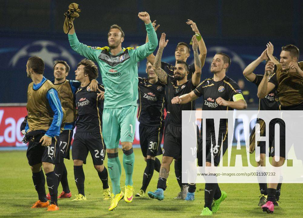 (150917) -- ZAGREB, Sept. 16, 2015 -- Players of Dinamo Zagreb celebrate during UEFA Champions League Group F soccer match against Arsenal at the Maksimir Stadium in Zagreb, Croatia, Sept. 16, 2015. Dinamo won 2-1. ) (SP)CROATIA-ZAGREB-SOCCER-UEFA CHAMPIONS LEAGUE-DINAMO VS ARSENAL MisoxLisanin