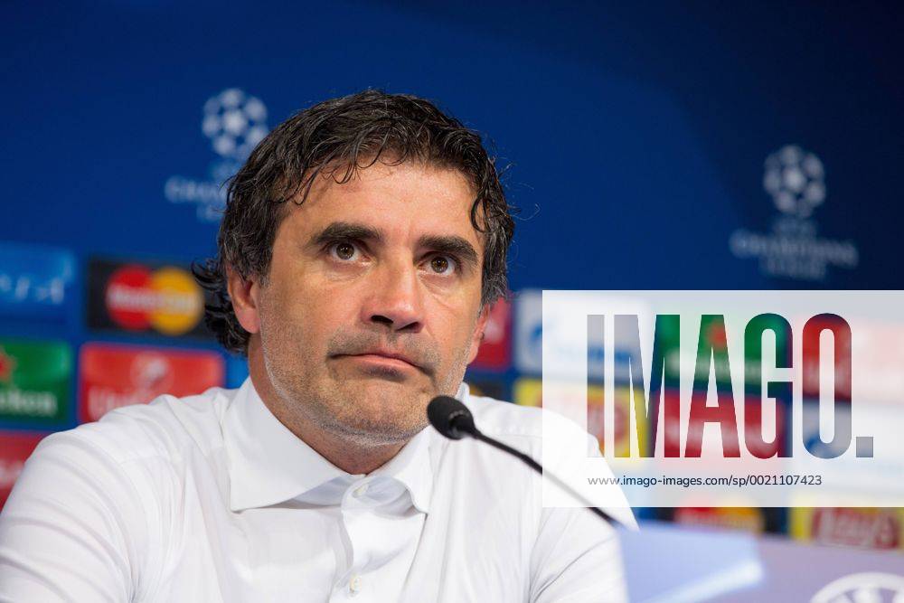 SOCCER - CL, Zagreb vs Arsenal ZAGREB,CROATIA,16.SEP.15 - SOCCER - UEFA Champions League, group stage, GNK Dinamo Zagreb vs FC Arsenal. Image shows head coach Zoran Mamic (Zagreb) during press conference PK Pressekonferenz GEPAxpictures Klansek