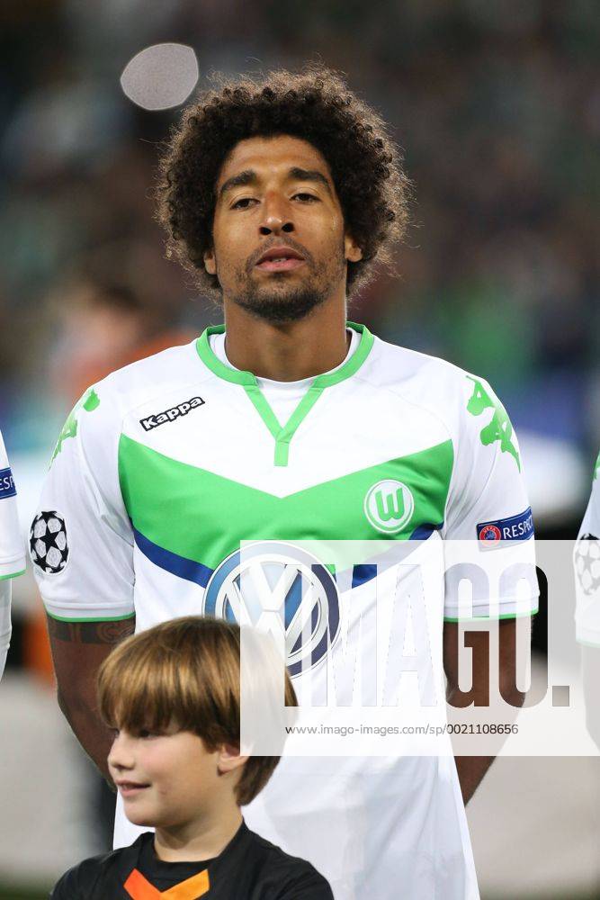Dante (VfL Wolfsburg) - Champions League Gruppe B Saison 2015-2016 VfL Wolfsburg vs. ZSKA Moskau in der Volkswagen Arena in Wolfsburg - Deutschland, Fussball, Mann,Männer
