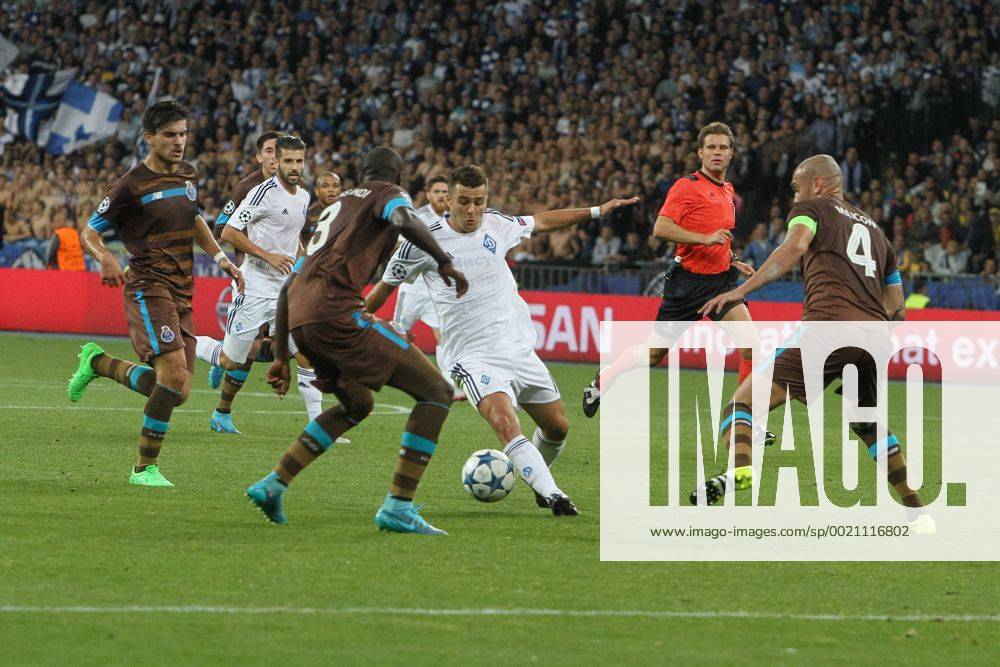 Sept. 16, 2015 - Kiev, Ukraine - Junior Moraes (C) of Dynamo vies for a ball during the UEFA Champions League Group G stage football match between FC Dynamo Kyiv and FC Porto at NSK Olimpiyskyi Stadium. Ukraine : Dynamo Kyiv versus Porto match - ZUMAp133