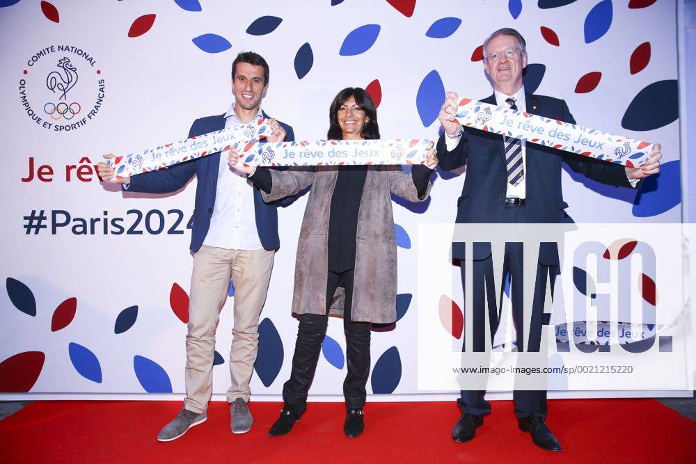 Aktuell Olympia 2024, Ausrichter-Kandidat Paris präsentiert Kampagne Tony Estanguet Anne Hidalgo ( maire de Paris ) et Bernard Lapasset Paris bewirbt sich für die Olympischen Sommerspiele 2024 - CNOSF - 25 09 2015 GwendolineLeGoffx