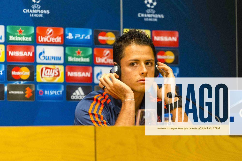 BARCELONA -september 28- SPAIN: Javier Hernandez ÒChicharitoÓ during the press conference PK Pressekonferenz before the match against FC Barcelona Barca corresponding to the first match of the champions league s group, on september 28, 2015. (Photo: Mikel Trigueros Urbanandsport Cordon Press)