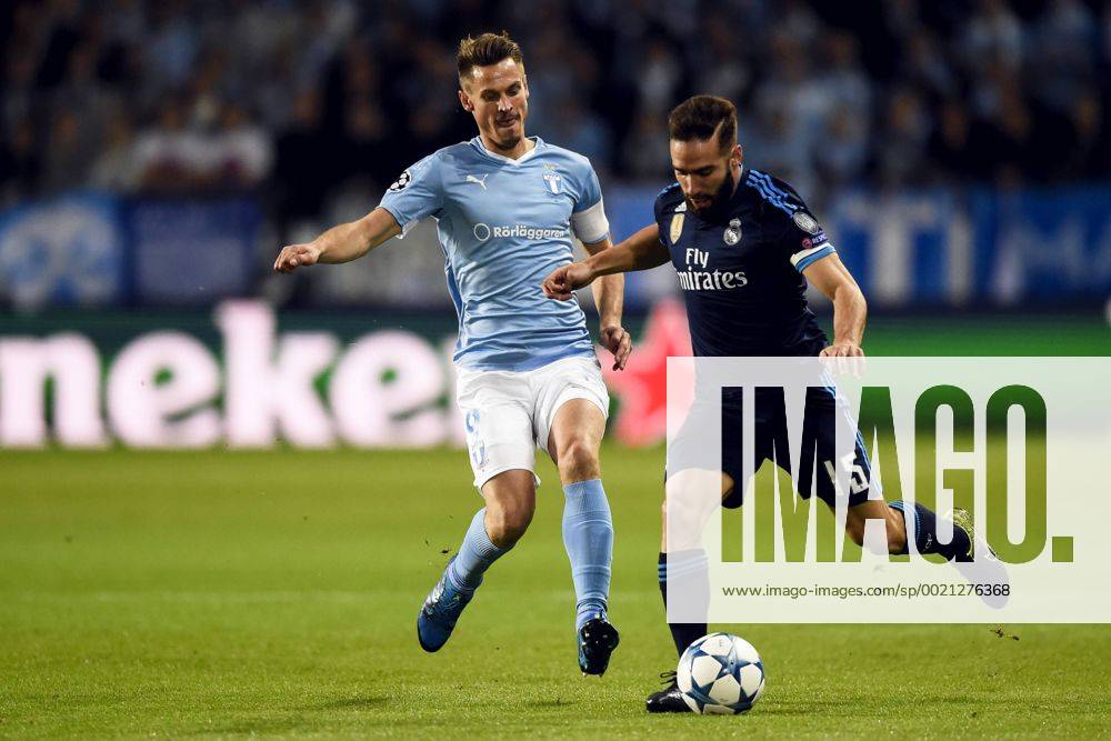 , 150930 Malmö FFs Markus Rosenberg och Real Madrids Daniel Carvajal Ramos during UEFA Champions League 2015 2016 match between Malmö FF and Real Madrid.