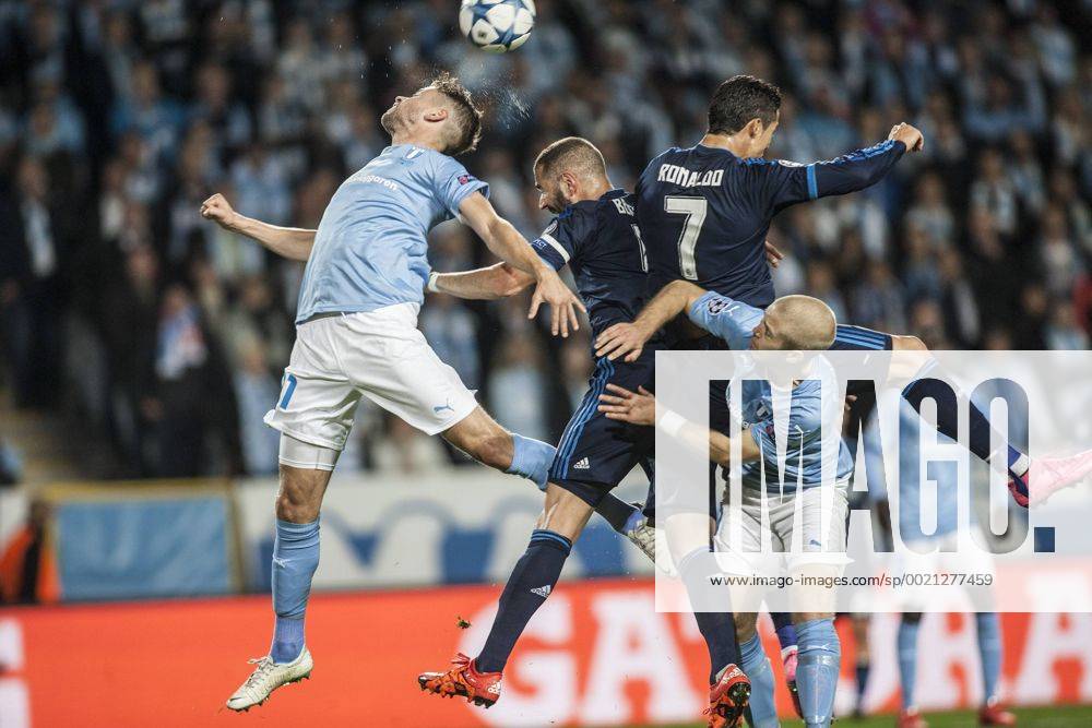 - UEFA Champions League 2015 2016 - Malmö FF vs Real Madrid - Cristiano Ronaldo, Karim Benzema - KP0520002