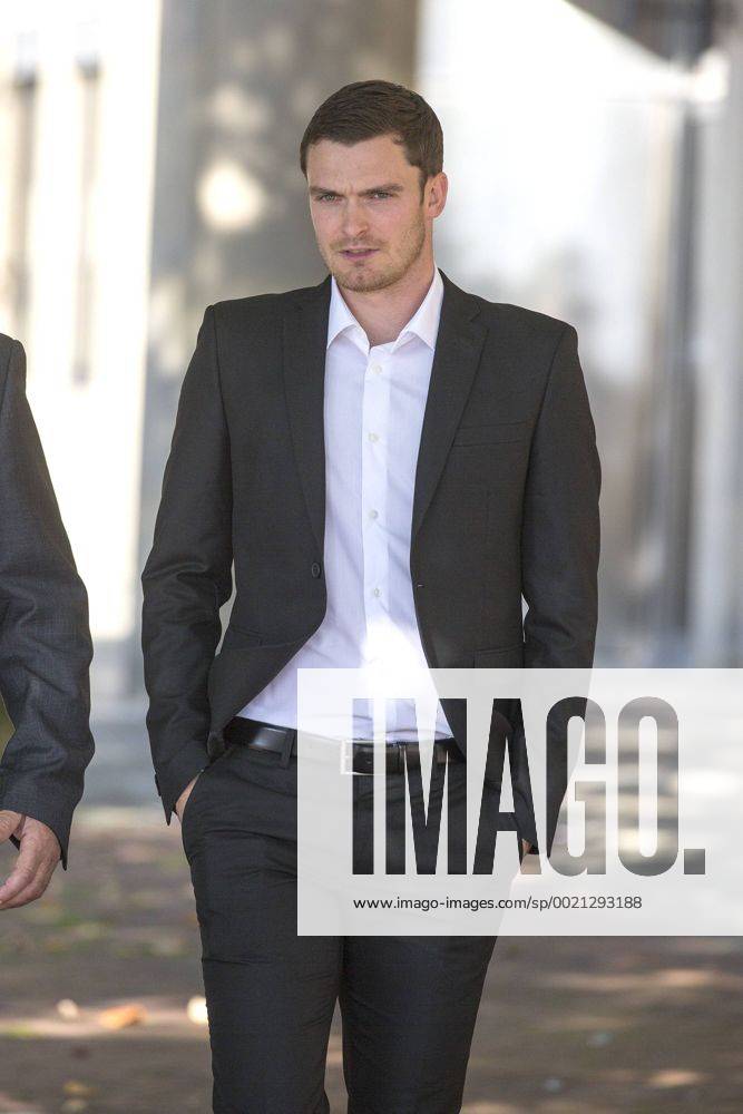 Aktuell Fußball, England, Adam Johnson Gerichtsverhandlung Oct. 2, 2015 - Bradford, yorkshire, UK - ENGLAND footballer Adam Johnson at Bradford court today on child sex charges. The 28-year-old Sunderland winger is set to attend Bradford Crown Court for a pre-trial review. He has previously denied three counts of sexual activity with a child and one count of grooming. Adam Johnson - ZUMAl94_