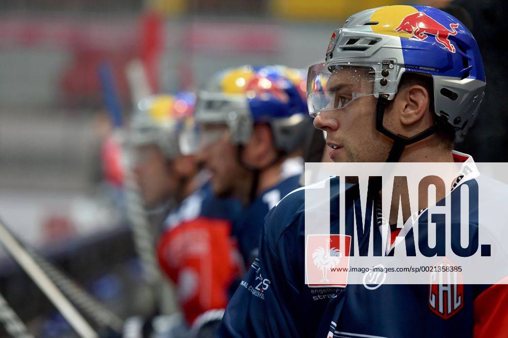 Ice hockey Eishockey - CHL, RB Muenchen vs Rauma MUNICH,GERMANY,06.OCT.15 - ICE HOCKEY - CHL, Champions Hockey League, play off, EHC Red Bull Muenchen vs Lukko Rauma. Image shows Jerome Samson (RB Muenchen). GEPAxpictures xFlorianxErtl