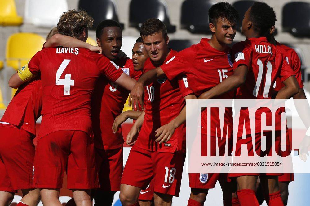 England v Guinea. U 17, Chile World Cup. England s players celebrate their goal against Guinea during the Under 17 Chile World Cup at the Federico Sanchez Rumoroso stadium in Coquimbo 17 10 2015 AndresxPina Photosport England v Guinea,