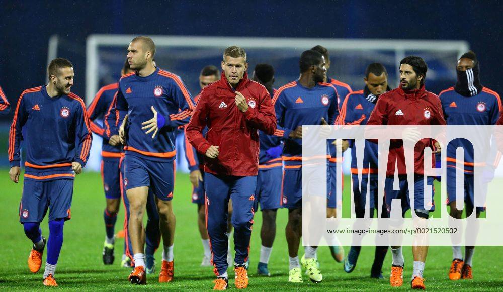 Olympiakos training 19.10.2015., Croatia, Zagreb - Training of the Greek football team Olympiakos ahead of tomorrow s match of 3rd round of the Champions League against Dinamo. SlavkoxMidzor PIXSELL