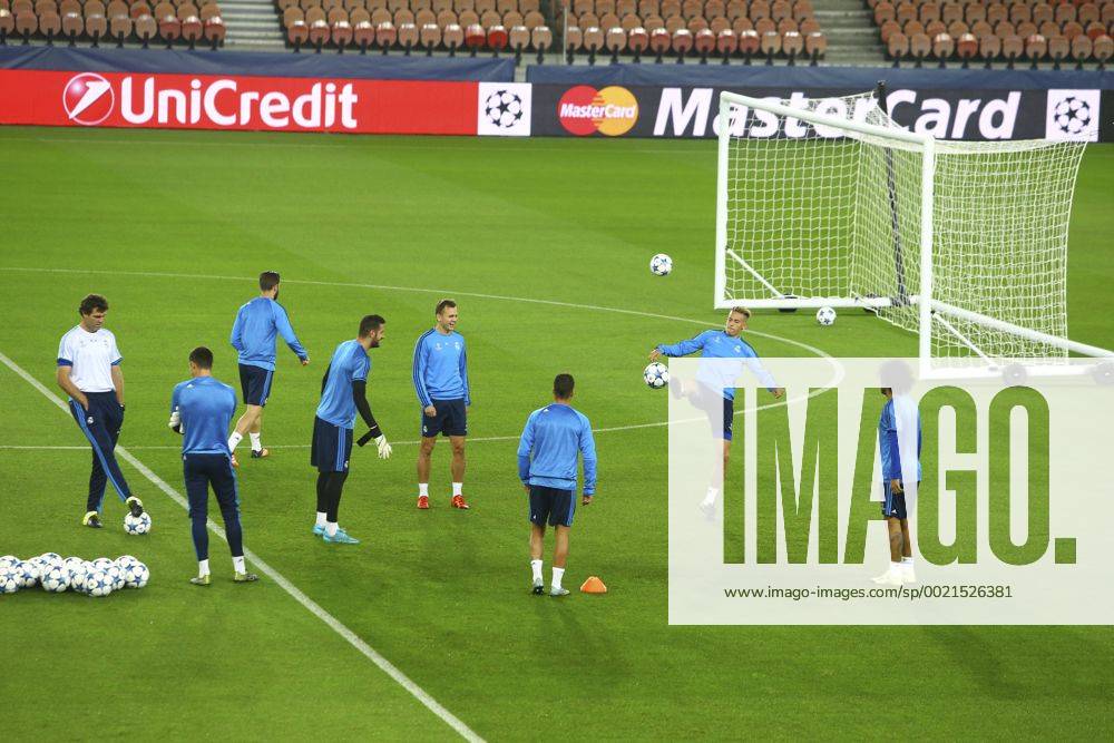 Echauffement equipe FOOTBALL : Training Real Madrid - Champions League - 20 10 2015 GwendolineLeGoffx