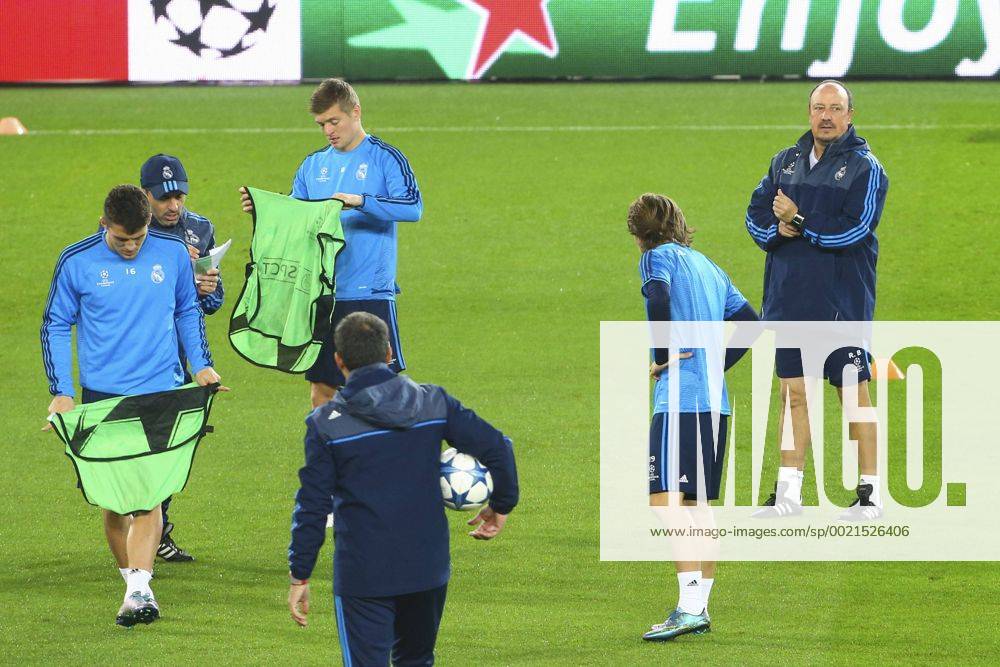Rafael Benitez ( Coach Real Madrid ) FOOTBALL : Training Real Madrid - Champions League - 20 10 2015 GwendolineLeGoffx