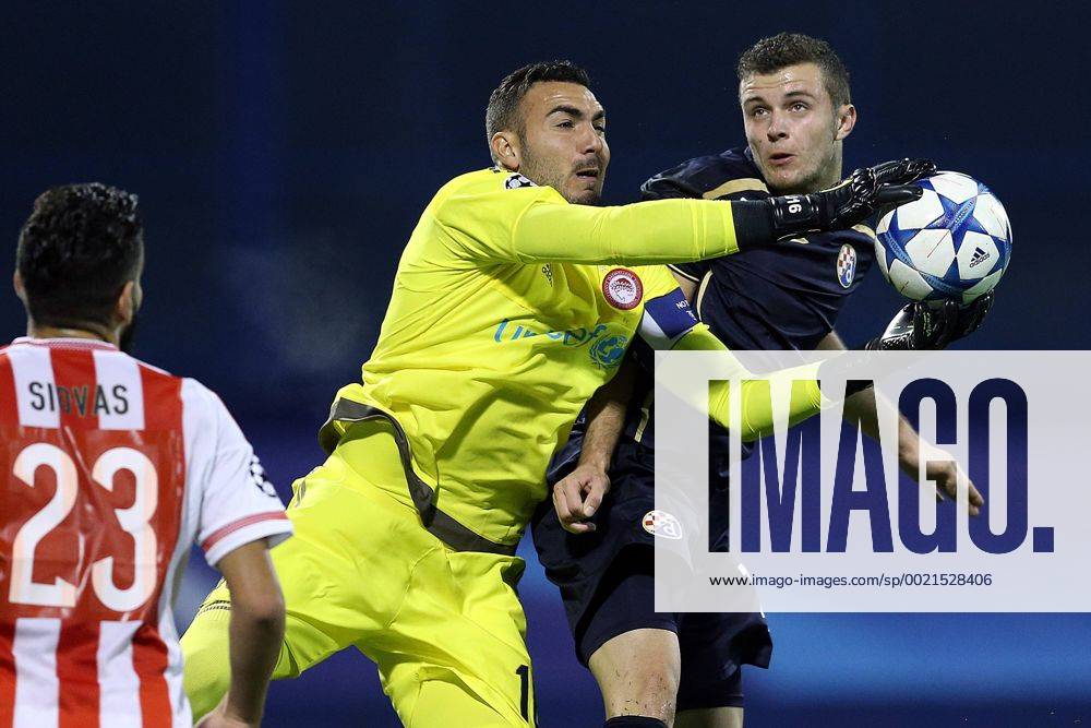 UEFA Champions League, Group F, Round 3, GNK Dinamo - FC Olympiakos 20.10.2015., Croatia, Zagreb - Maksimir Stadium - UEFA Champions League, Group F, Round 3, GNK Dinamo - FC Olympiakos. Armin Hodzic, Roberto. GoranxStanzl PIXSELL