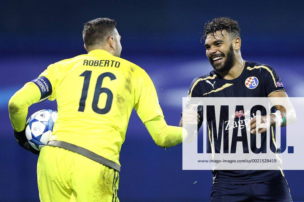 UEFA Champions League, Group F, Round 3, GNK Dinamo - FC Olympiakos 20.10.2015., Croatia, Zagreb - Maksimir Stadium - UEFA Champions League, Group F, Round 3, GNK Dinamo - FC Olympiakos. El Arabi Hilal Soudani, Roberto. GoranxStanzl PIXSELL