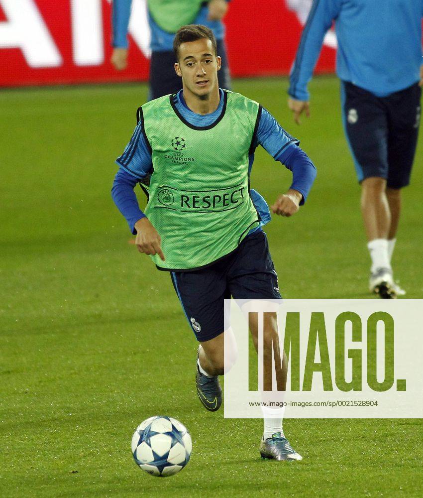 Real Madrid training session at PSG stadium before the Champions League match. In this picture, Lucas Vazquez. RIVEROx
