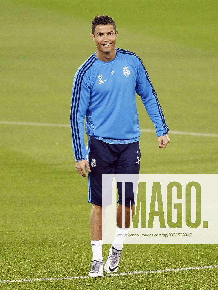 Real Madrid training session at PSG stadium before the Champions League match. In this picture, Cristiano Ronaldo. RIVEROx