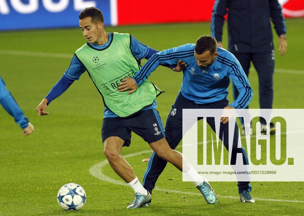 Real Madrid training session at PSG stadium before the Champions League match. In this picture, Lucas Vazquez and Jese. RIVEROx