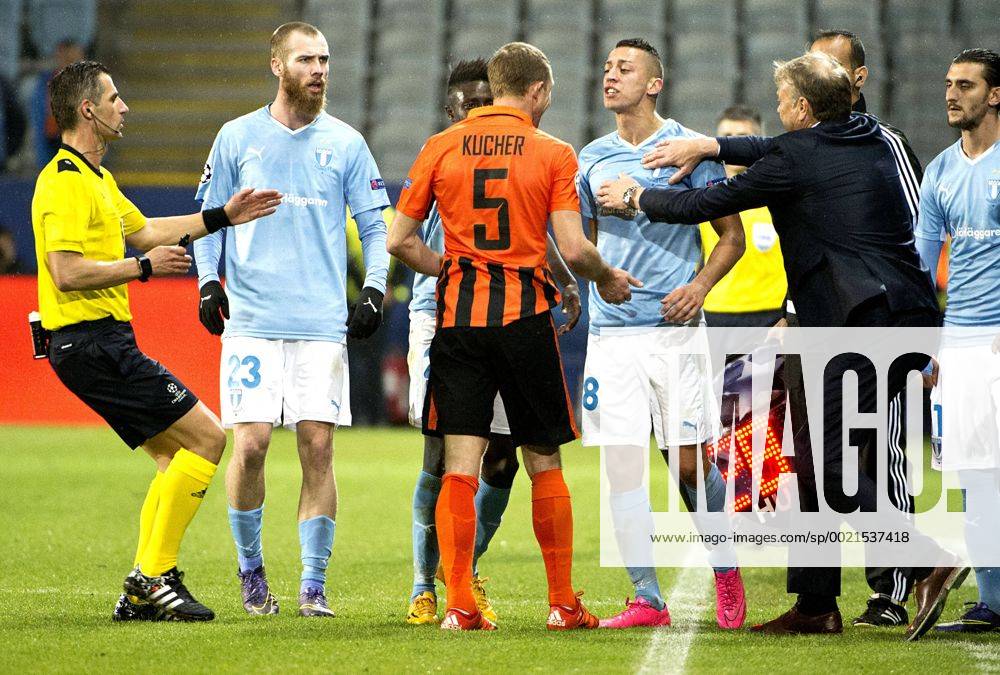 Fußball, Champions League, Malmö FF - Shakhtar Donetsk Malmö Sweden 2015-10-21 Champions League 2015 16 Malmö FF vs Shakhtar Donezk - Coach Age Haredie and Djurdjic (Malmö) 4.04929546