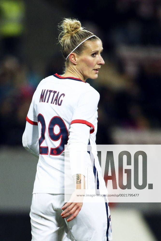 Fußball, Damen Champions League, KIF Örebro - Paris St. Germain 151111 Paris Anja Mittag under fotbollsmatchen i Womens Champions League mellan Kif Örebro och Paris SG den 11 november 2015 i Örebro.