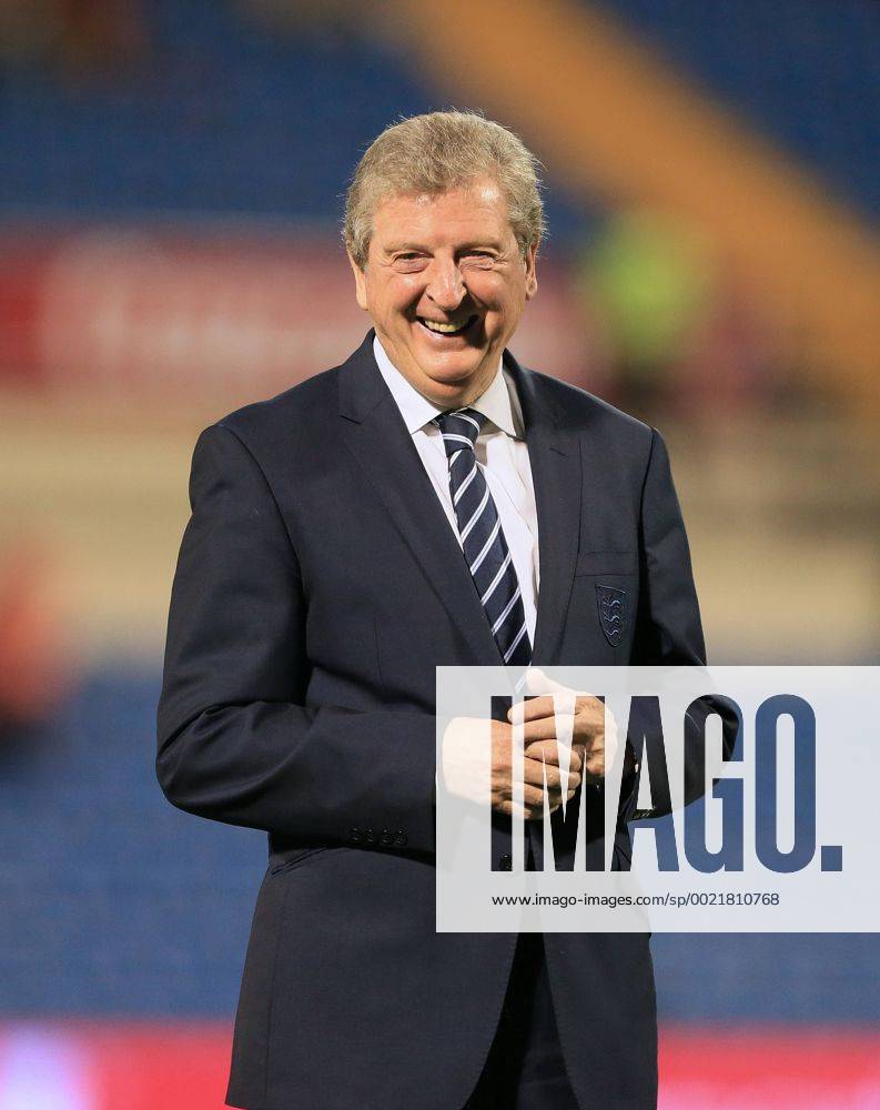 England s Roy Hodgson looks on International Friendly Länderspiel - Spain vs England - Estadio Jose Rico Perez Stadium - Spain - 13th November 2015 - Picture David Klein Sportimage .