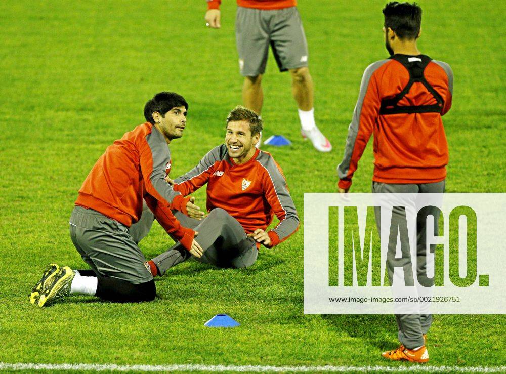 UEFA Champions League 2015 2016. FC Sevilla training session. In this picture, Ever Banega and Krychowiak. NAVARROx