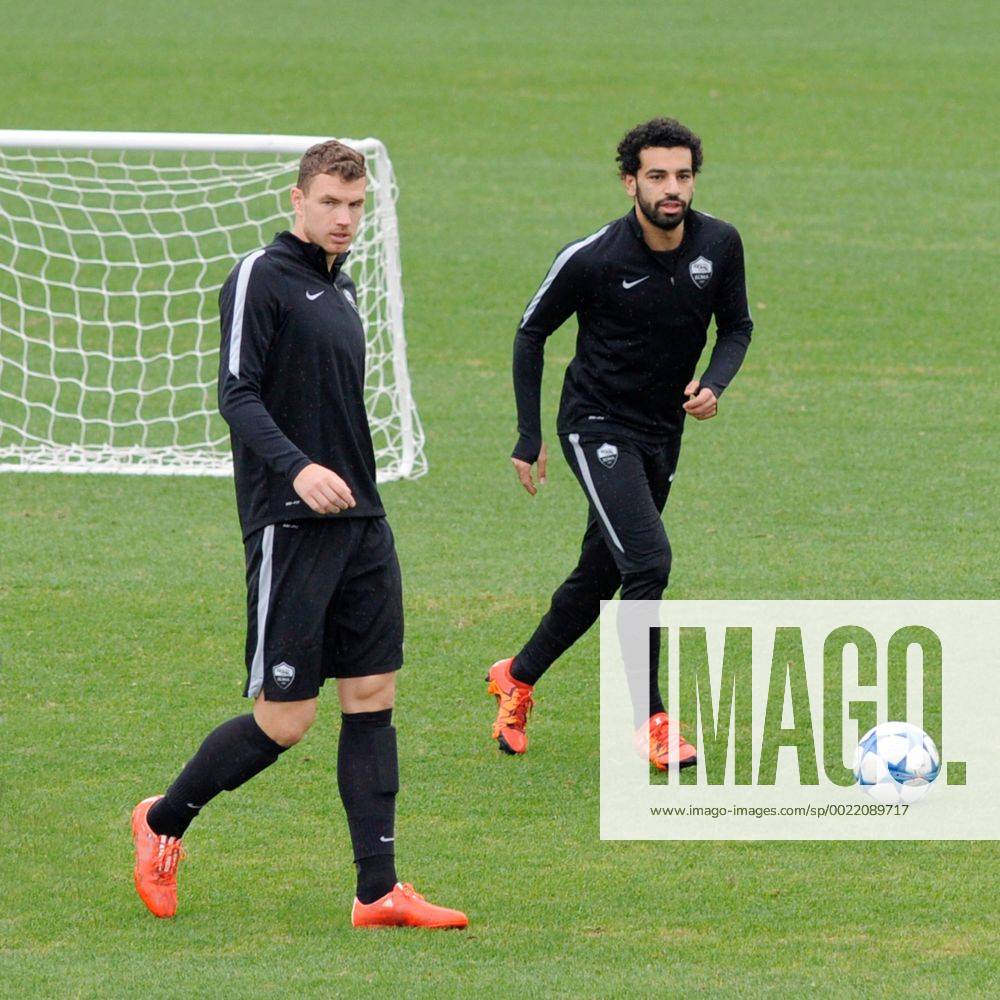 FuÃŸball, Champions League, AS Rom Training 08.12.2015. Technical Center Fulvio Bernardini, Rome, Italy. Uefa Champions League, GroupStage. Final training session AS Roma before their game with BATE on 9th Dec. Edin Dzeko and Salah. xACTIVAx ActionPlus11687119
