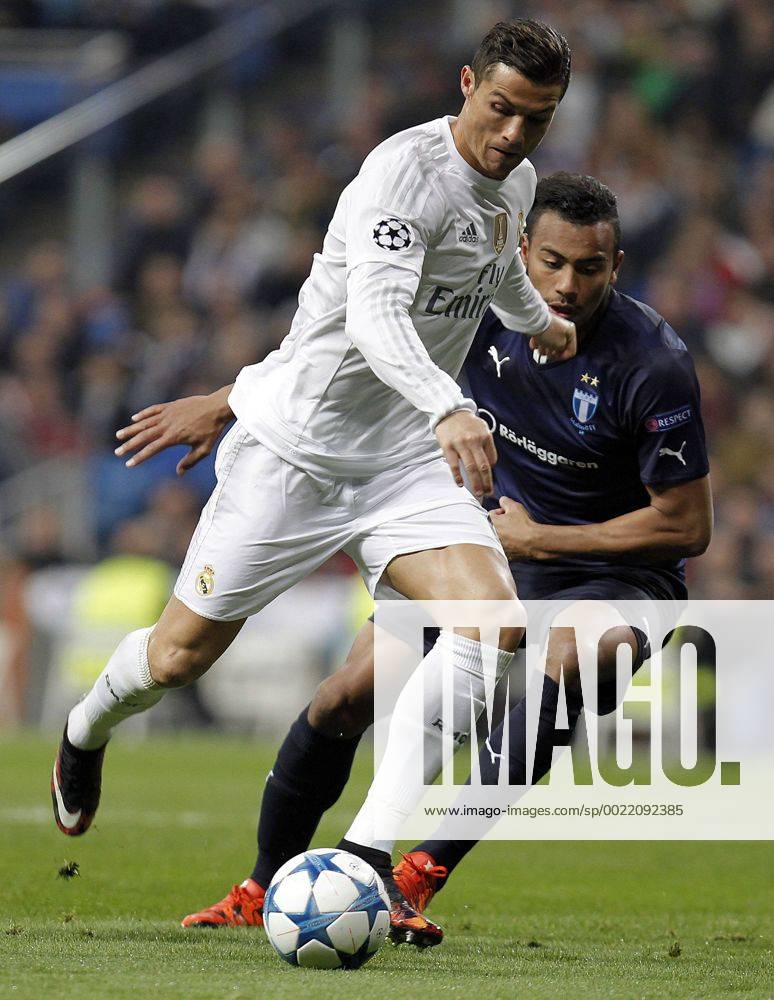 Partido de futbol entre el Real Madrid y el Malmo FF de la Champions League 2015 2016, celebrado en el estadio Santiago Bernabeu, en Madrid 08 12 2015. Soccer match between Real Madrid and Malmo FF of the 2015 2016 Champions League, held at the Santiago Bernabeu stadium, in Madrid 12 08 2015. Cristiano Ronaldo score