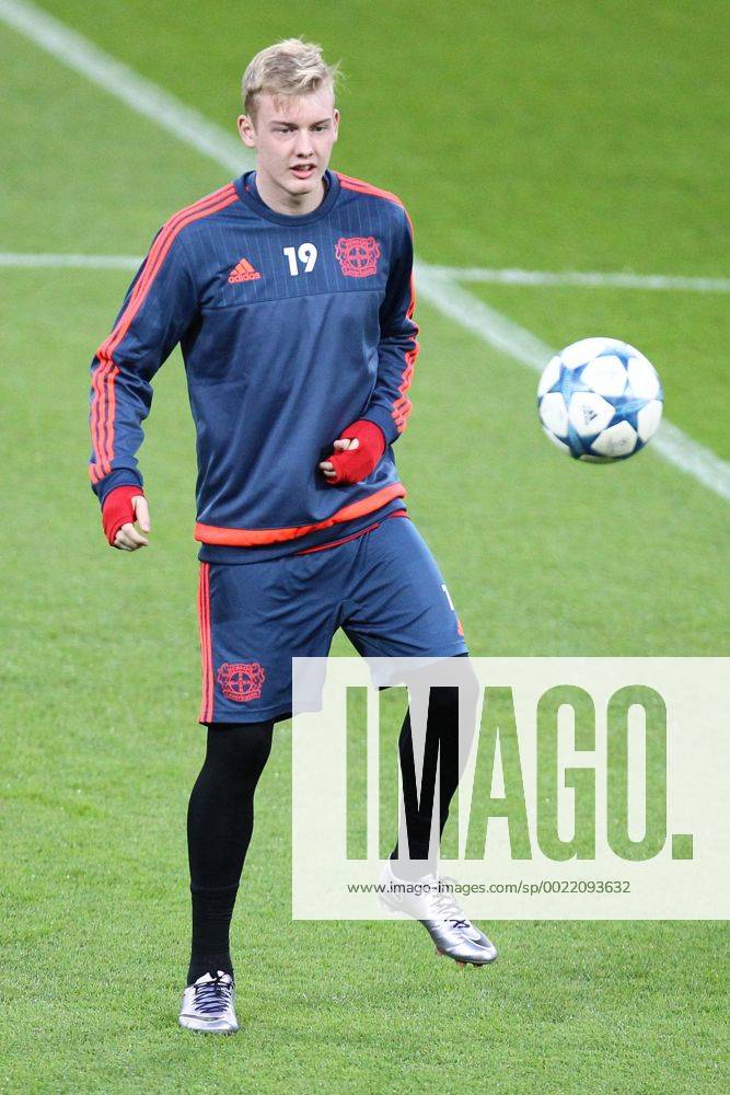 Leverkusen Julian Brandt ( 19, Bayer 04 Leverkusen), Bayer 04 Leverkusen - FC Barcelona Barca Fussball, Champions-League, 08.12.2015,