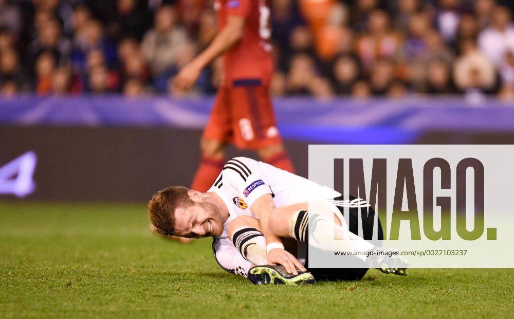 Valencia s Shkodran Mustafi during Champions league match. December 9, 2015. (2015120970)