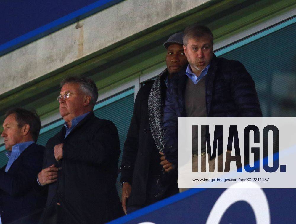 Chelsea v Sunderland . . London, UK . . 19.12.2015 Chelsea Interim manager Guus Hiddink, Didier Drogba and Roman Abramovich (Chelsea owner).