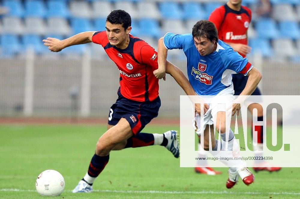 Nicolas Fauvergue (Lille, li.) gegen Stojance Ignatov (Rabotnicki Kometal Skopje) - (pan15527) Fußball EC 1 Herren Champions League Qualifikation 2006 2007, OSC Lille - Rabotnicki Kometal Skopje 3:0 Gruppe Lille Dynamik, Fußball EC 1 Herren Champions League Qualifikation 2006 2007, OSC Lille - Rabotnicki Kometal Skopje 3:0 Gruppe Lille Dynamik,