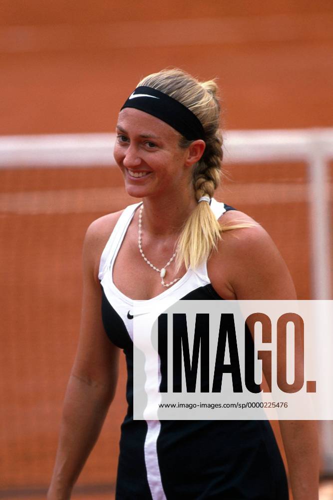 Mary Pierce (Frankreich) lachend Tennis Damen French Open 2000, WTA-Tour, Grand Slam, Sand, Sandplatz, Sandplatzturnier, Sandplatzturnier Einzelbild Roland Garros Paris Freude,